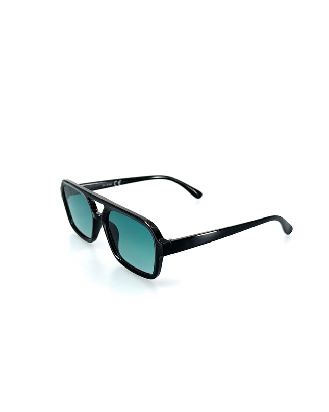 Vibrant Green Accessory for a Fun Look