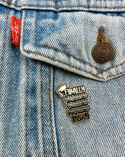 Endlich fertig! Anstecknadel | Tags: Accessoires