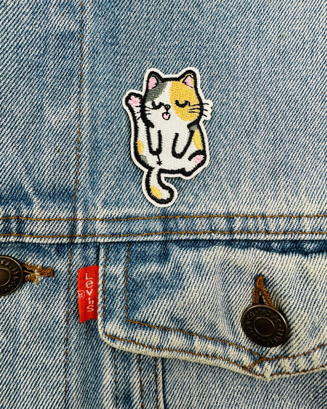 Patch - Leckendes Kätzchen