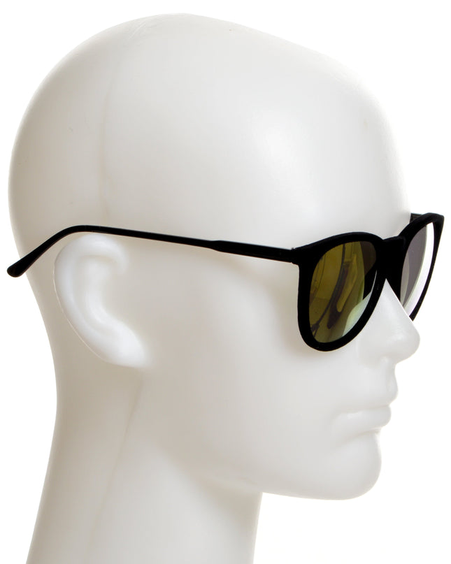 Gelbes Plüschaccessoire – fröhlich und verspielt