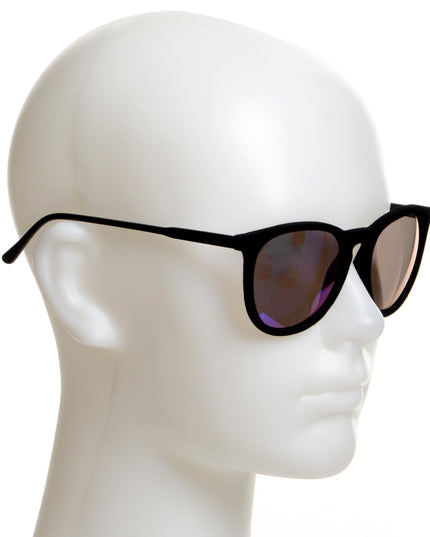 Blaues Plüschaccessoire – weich und trendig