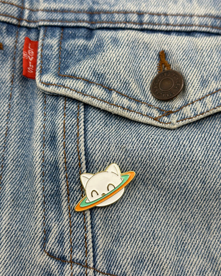 Planet Cat Pin – Kosmisches Accessoire für Katzenliebhaber