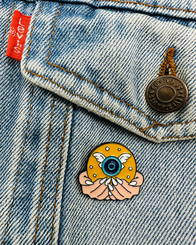 Kristallkugel-Augennadel – Mystisches Accessoire für Sammler