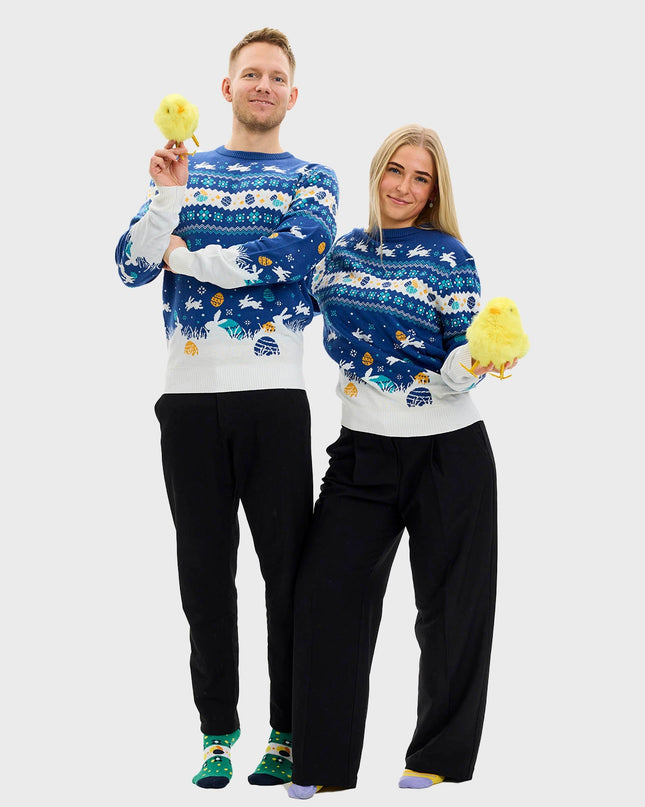 Niedlicher blauer Osterpullover – Herrenversion