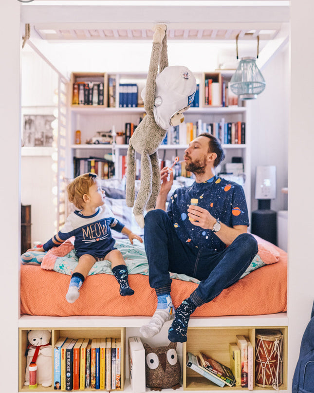 Many Mornings Zokni – Weltraumreise-Sockenkollektion