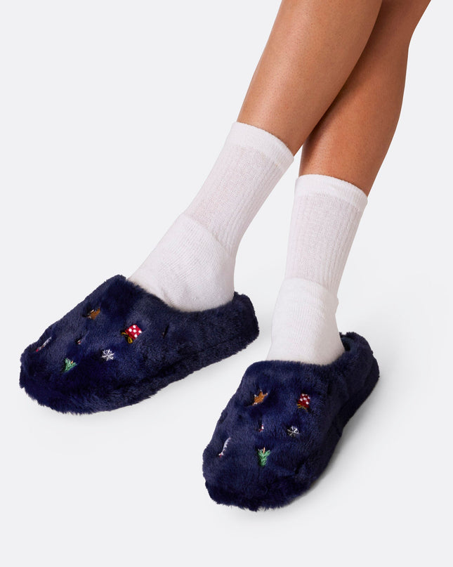 Flauschige Weihnachtspantoffeln