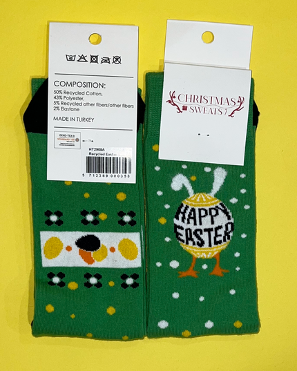 Niedliche grüne Ostersocken