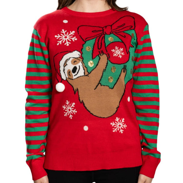 Hängendes Faultier an Weihnachtsbaumschmuckkranz, hässlicher Pullover