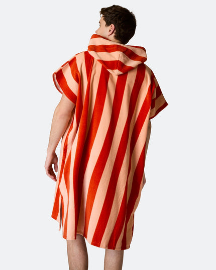 Gestreifter roter Handtuchponcho