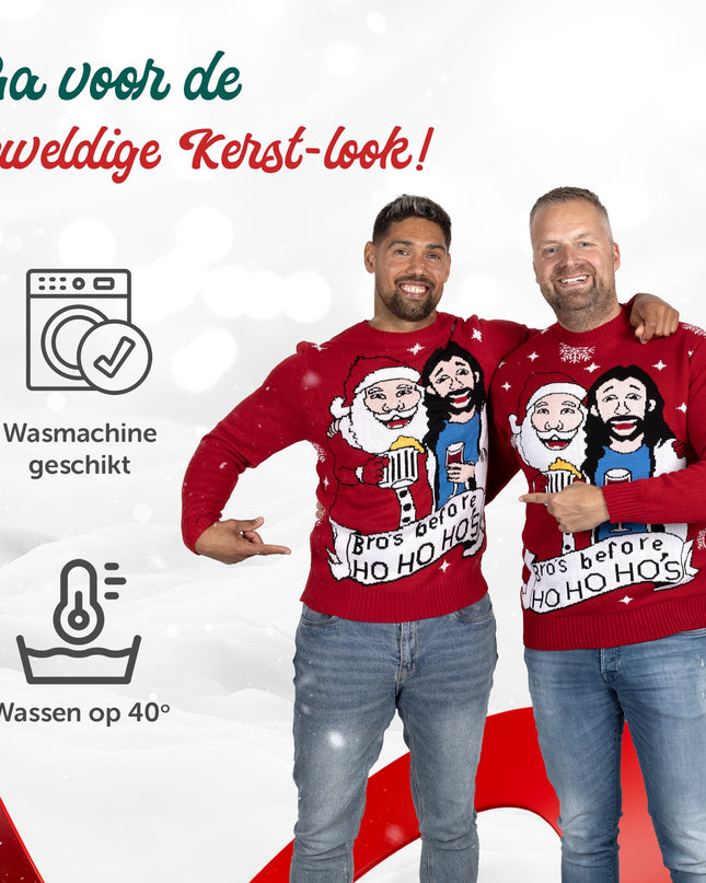 Weihnachtspullover-Brüder vor Ho Ho Ho