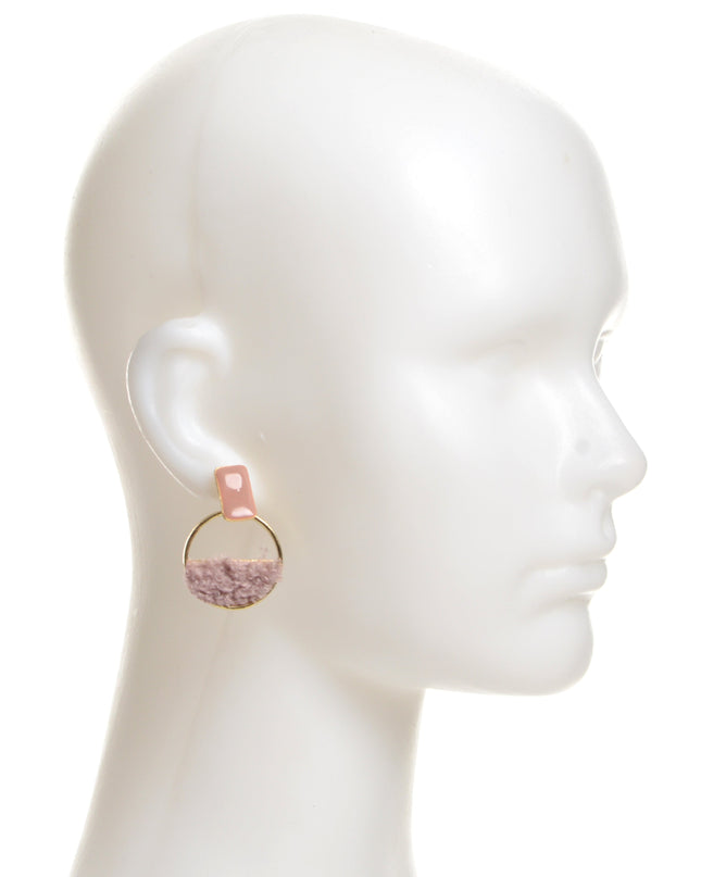 Puderquasten-Ohrringe – ein bezauberndes Weihnachtsaccessoire