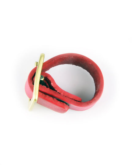 Burgunderfarbener Lederring – elegant und stilvoll