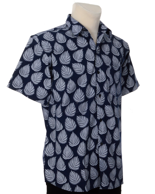 Ing - Single Leaf Christmas Sweater