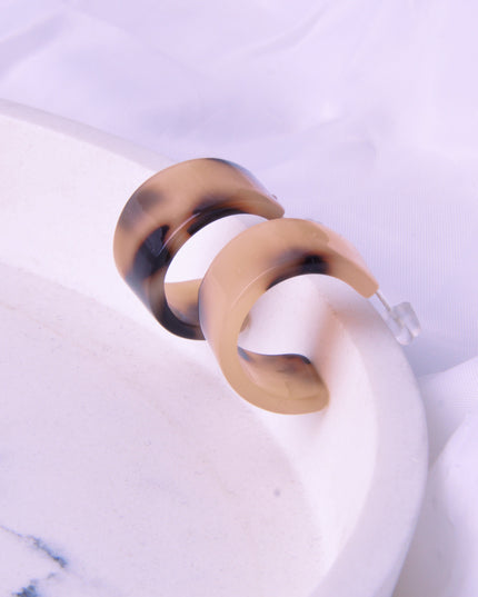 Amber Latte Color Earrings