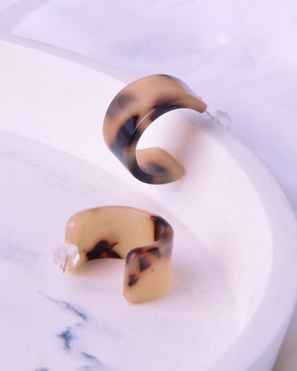 Amber Latte Color Earrings