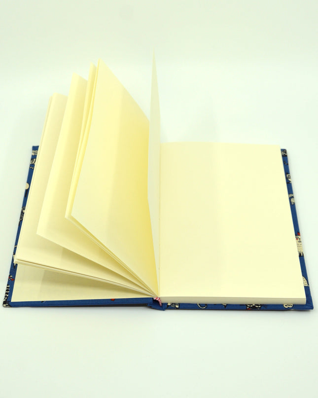 Füzet – Notizbuch des Eisbären