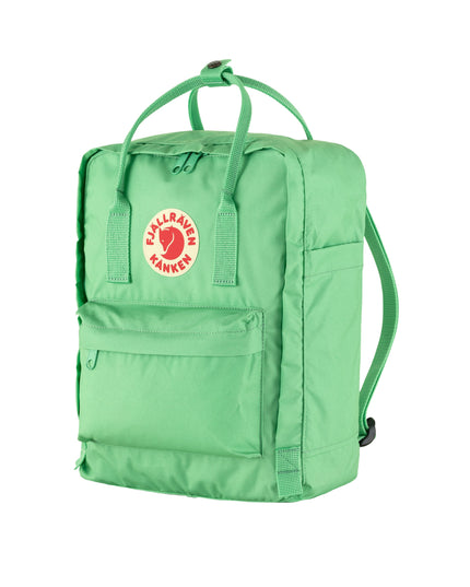 Fjallraven Kanken in Apple Mint