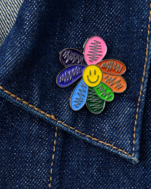 Pin – Fröhliche Blume | Regenbogen