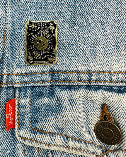 Brosche – Dunkles Tarot | Magier | Accessoires