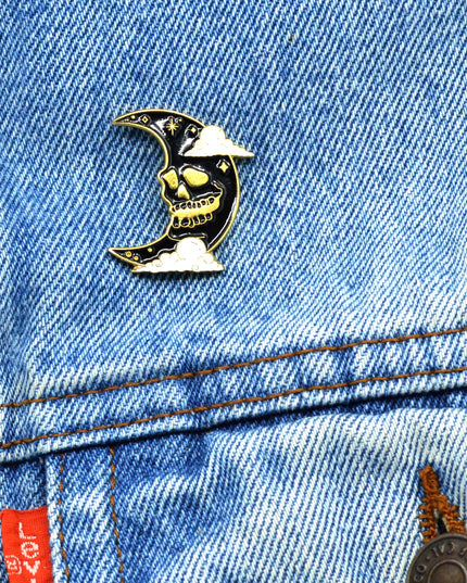 Kitűző - Dark Moon Unique Accessory for Style