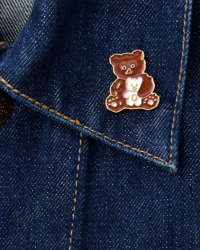 Teddybär-Anstecknadel aus Emaille | Niedliches Accessoire