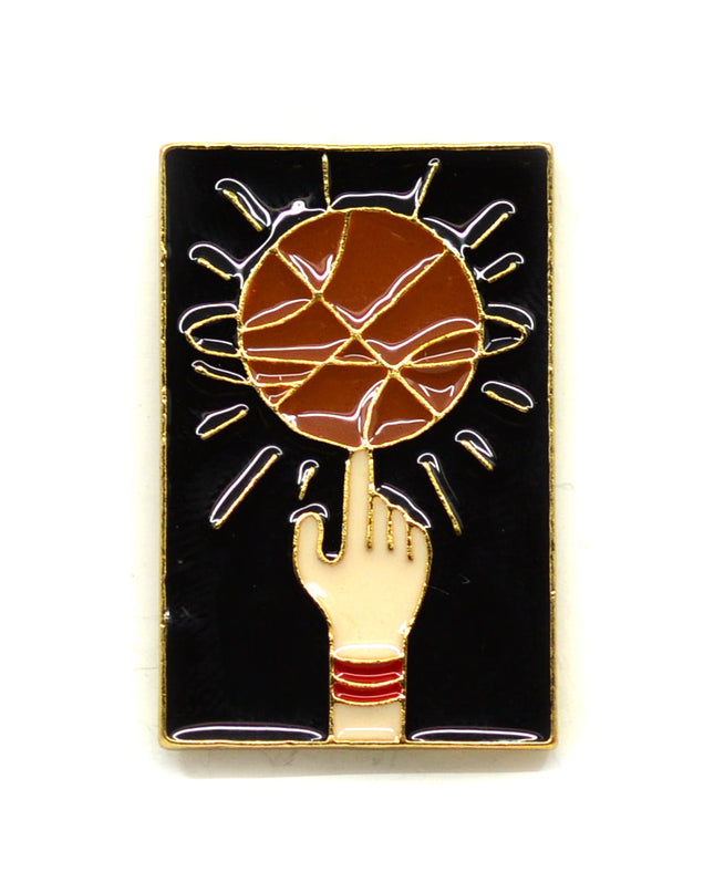 Brosche – Basketball | Drehung