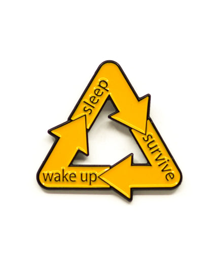 Brosche – Überleben