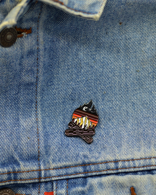 Brosche – Lagerfeuer-Design