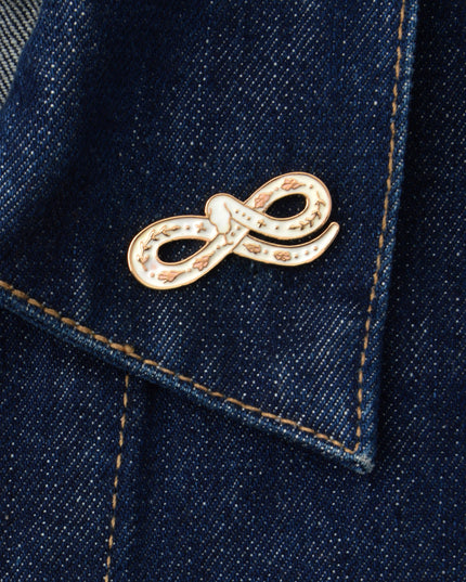 Trendy Infinite Snake Pin