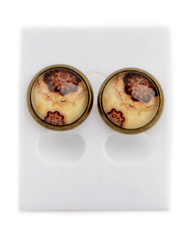 Dekorative Ohrringe aus Spitze