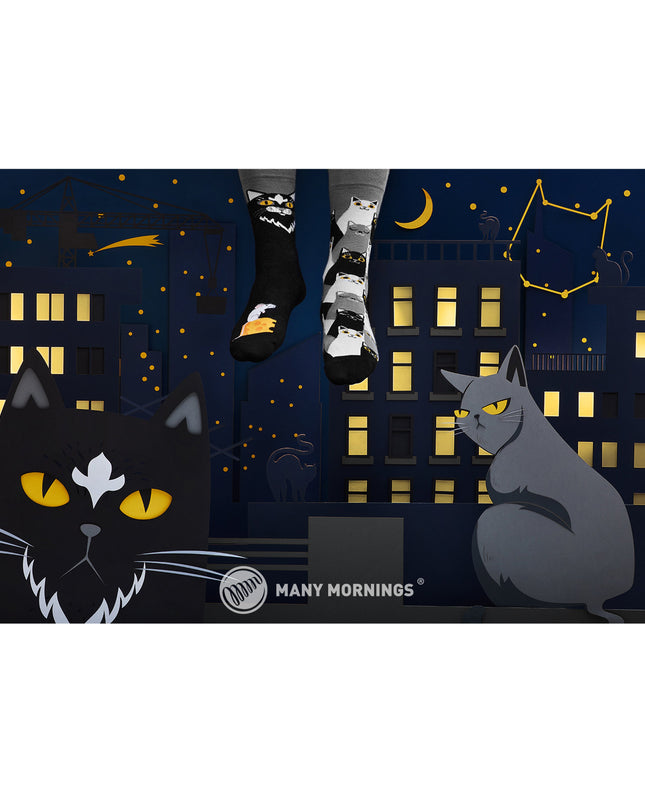 Many Mornings Zokni – Schwarze Katze Halloween-Spaß-Socken für alle