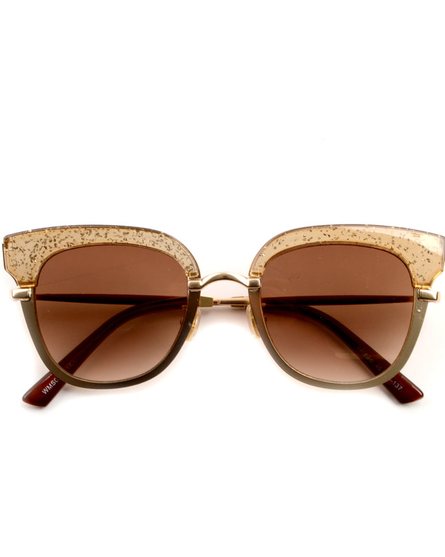 Flauschige braune Accessoires