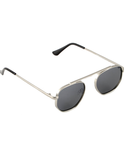 Zubehör aus Metall und Chrom