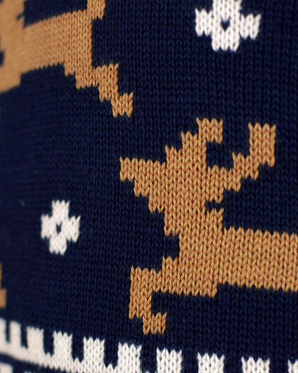 Schicker blauer Herrenpullover aus Bio-Baumwolle mit Rentiermotiv