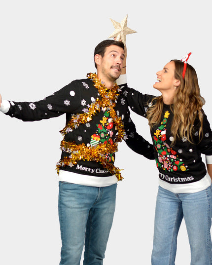 Schwarzer Weihnachtspullover für Paare mit Weihnachtsbaum
