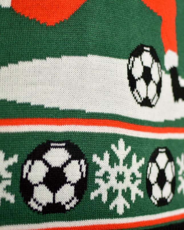 Grüner Weihnachtspullover mit Fußballmotiv