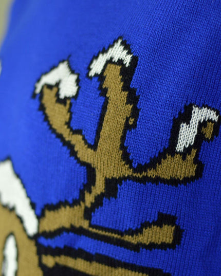 Blauer Weihnachtspullover mit lächelndem Rentier | Outlet-Verkauf