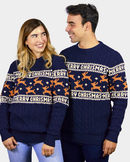 Schicker blauer Herrenpullover aus Bio-Baumwolle mit Rentiermotiv