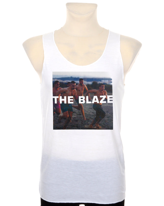 Das Blaze Band-T-Shirt – Stylische Kleidung für Fans