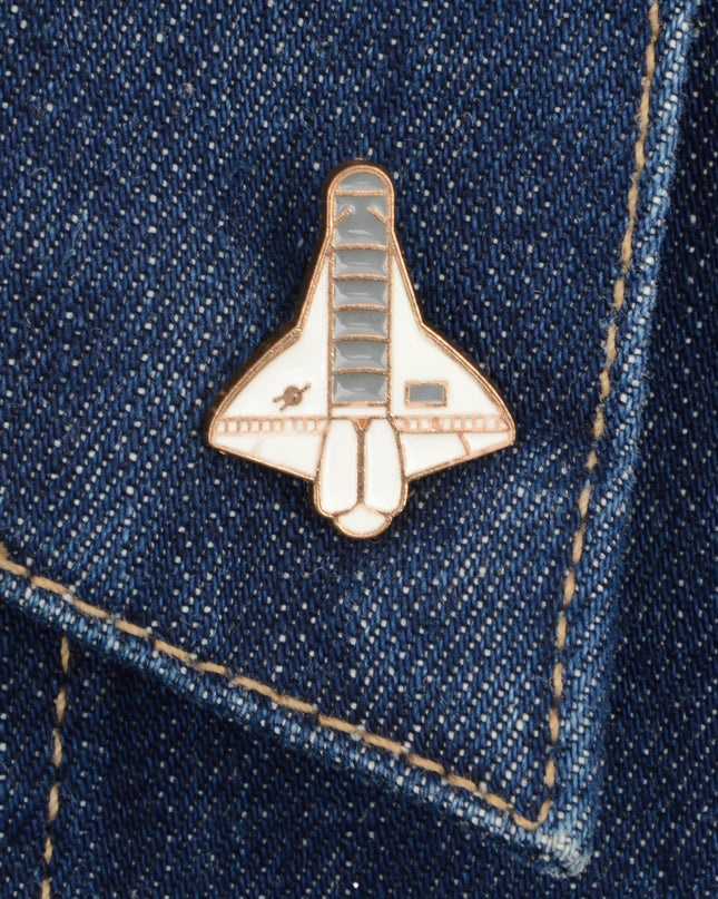 Kitűző - Space Shuttle Adventure Accessory
